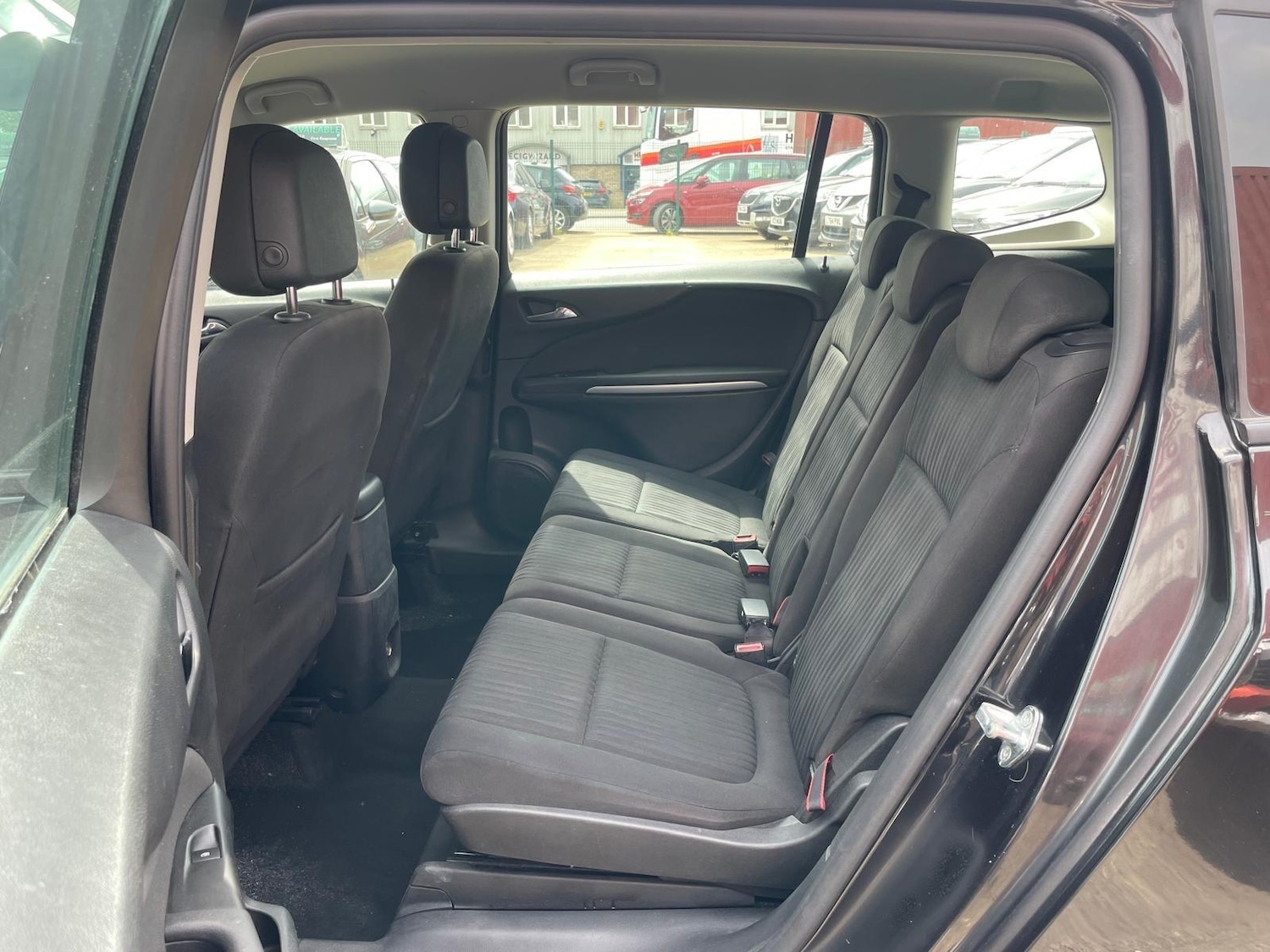 Used Vauxhall Zafira 2015 for sale - 76914482: Photo 24