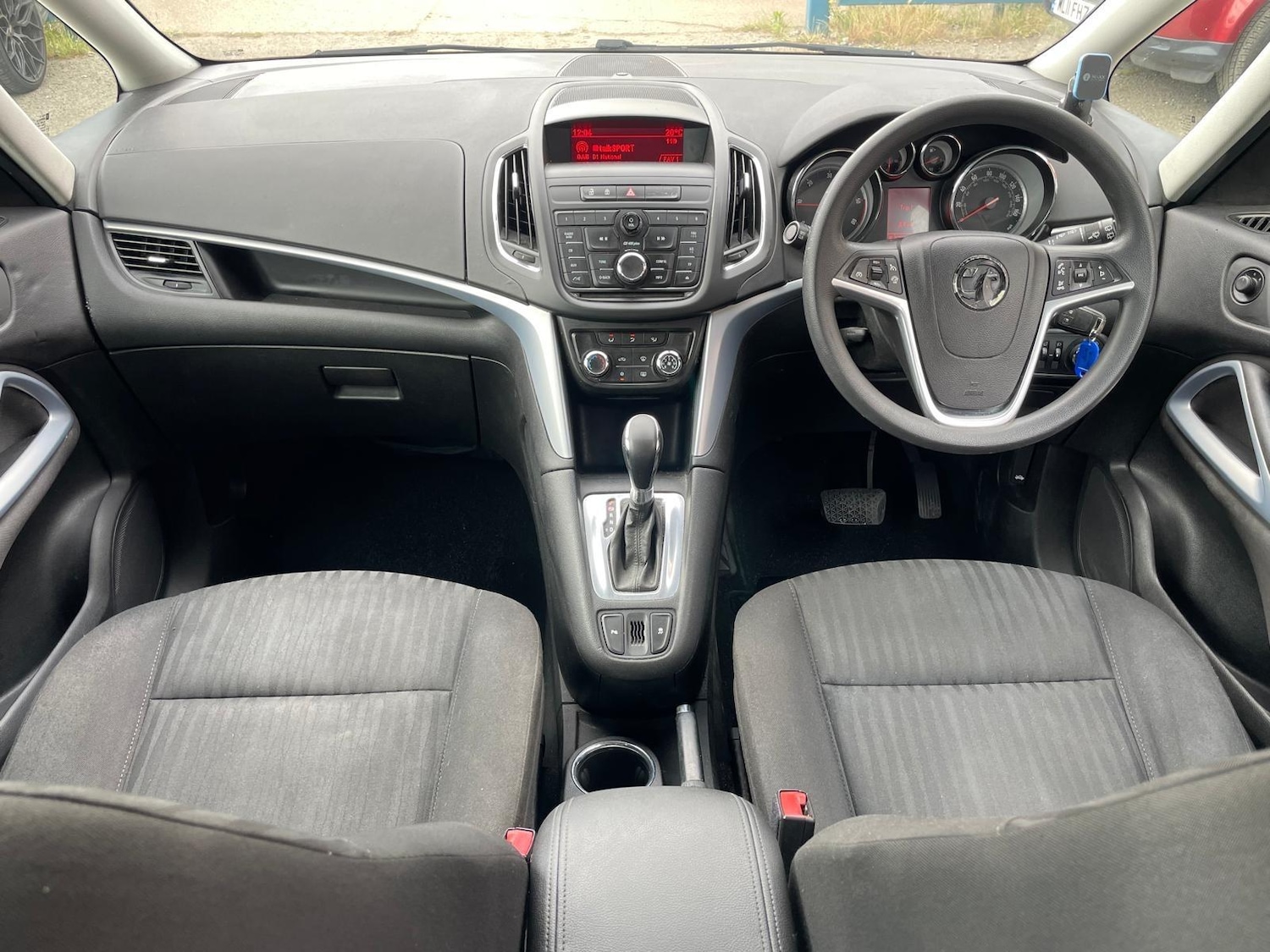 Used Vauxhall Zafira 2015 for sale - 76914482: Photo 3