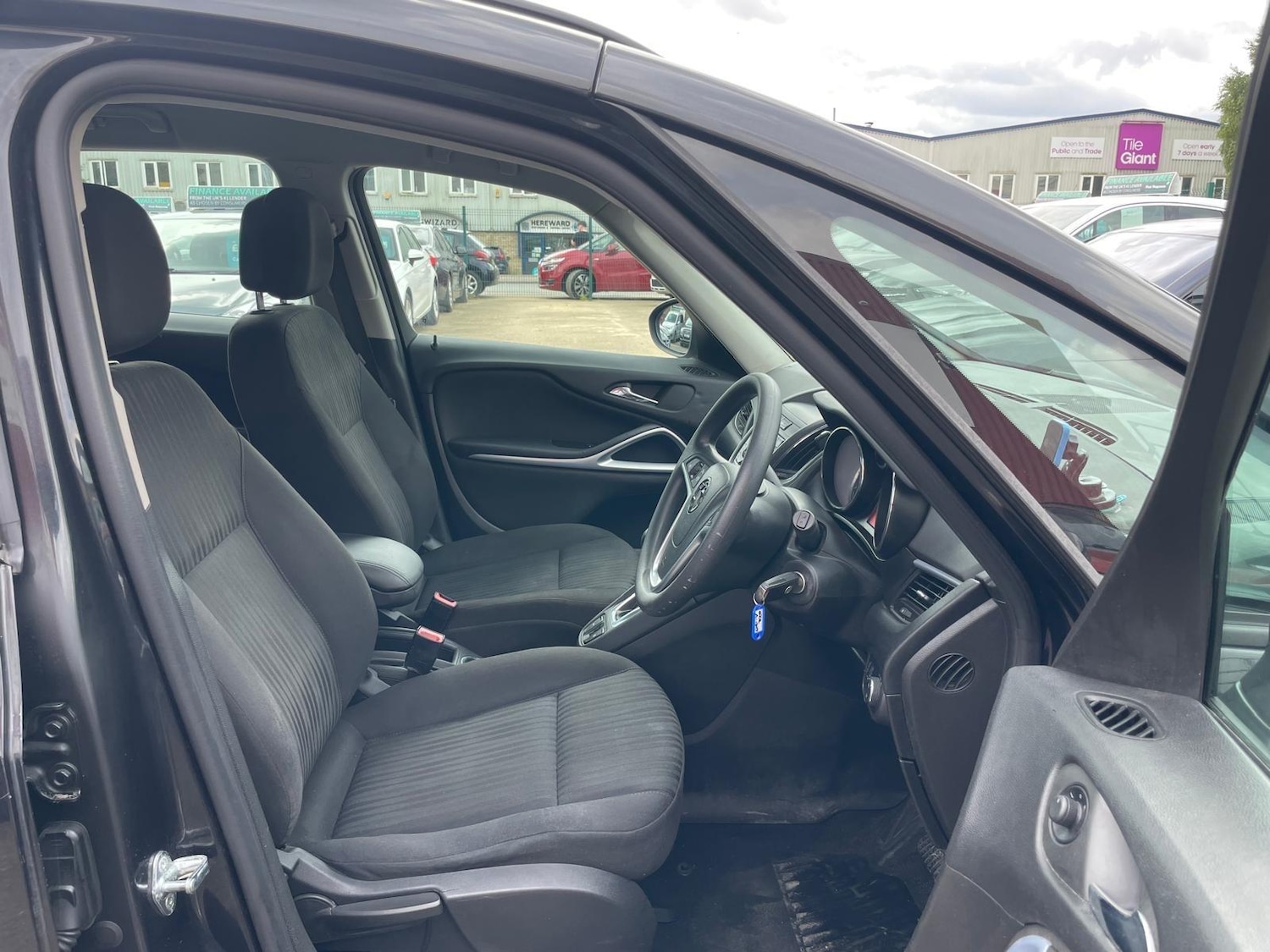 Used Vauxhall Zafira 2015 for sale - 76914482: Photo 9