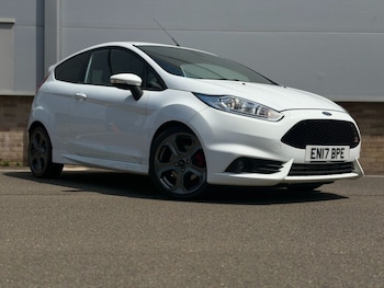 Used Ford Fiesta 2017 for sale - 79009427: Photo