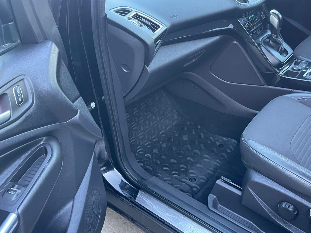 Used Ford Kuga 2017 for sale - 76798211: Photo 40