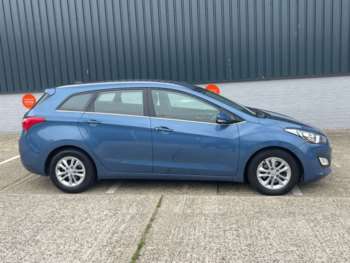 Used Hyundai i30 2015 for sale - 74917106: Photo