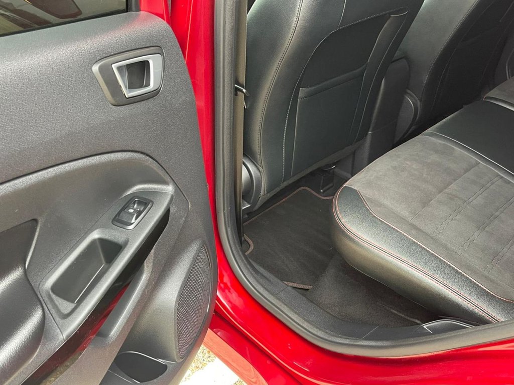 Used Ford Ecosport 2018 for sale - 76454639: Photo 40