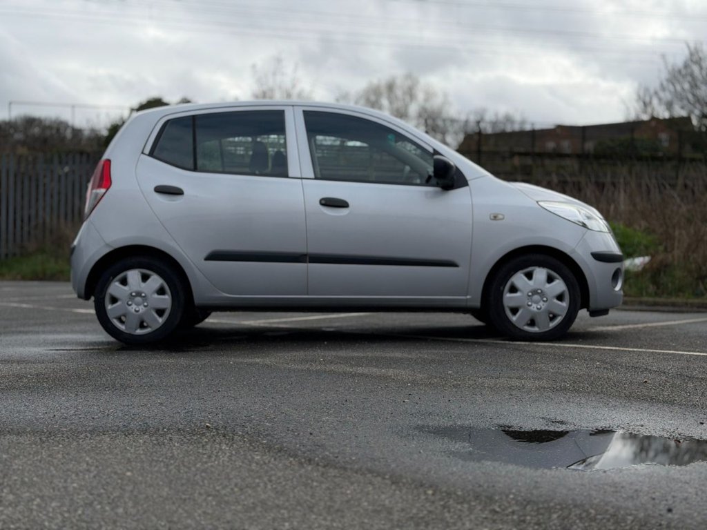 Used Hyundai i10 2010 for sale - 77748382: Photo 12