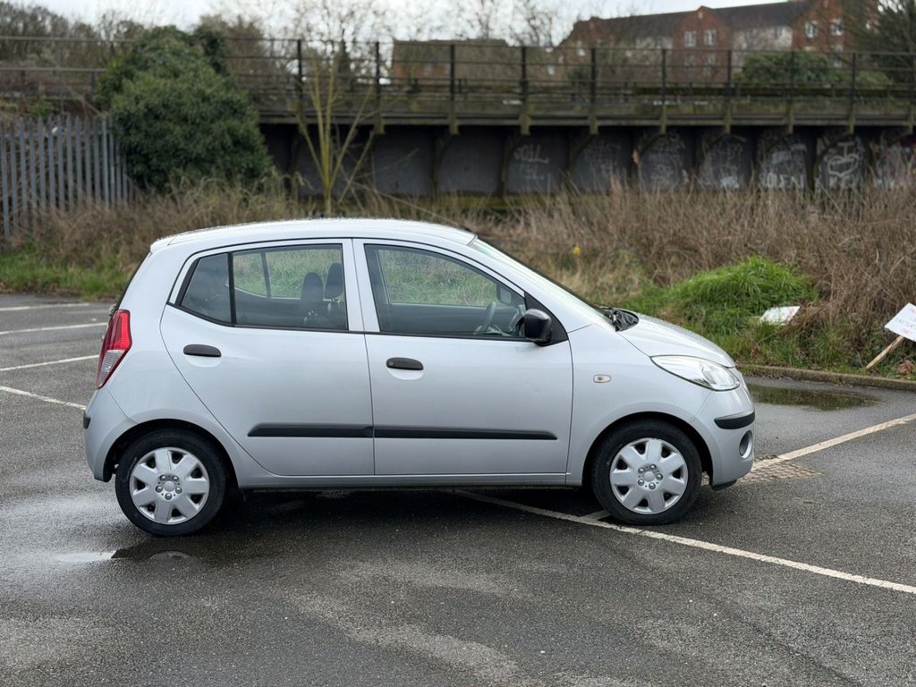 Used Hyundai i10 2010 for sale - 77748382: Photo 13