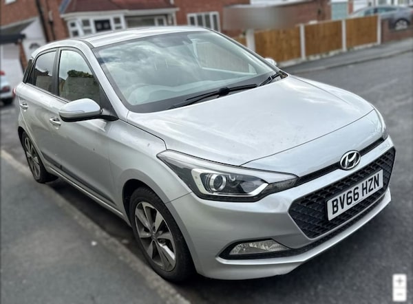 Used Hyundai i20 2016 for sale - 76118506: Photo 7