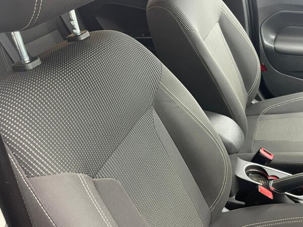 Used Ford Fiesta 2016 for sale - 76203444: Photo 32