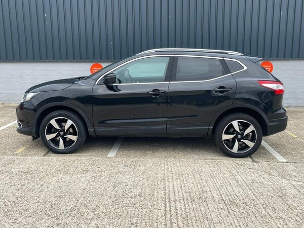 Used Nissan Qashqai 2016 for sale - 76147890: Photo 3