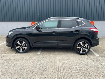 Used Nissan Qashqai 2016 for sale - 76147890: Photo 3