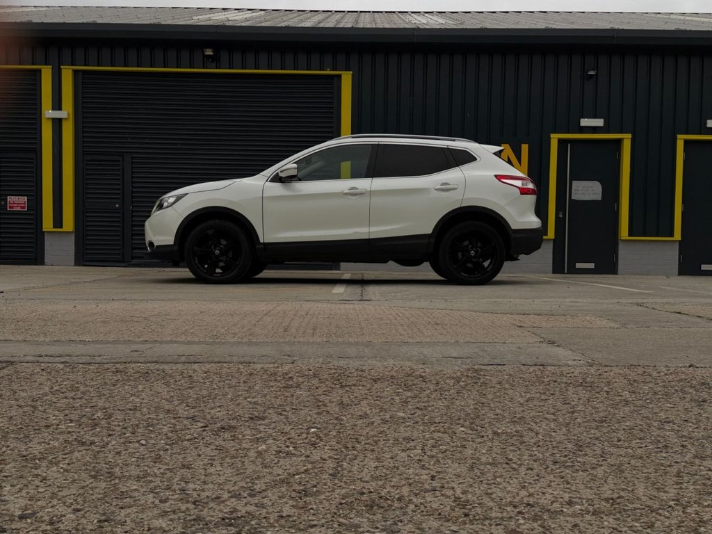 Used Nissan Qashqai 2017 for sale - 77064864: Photo 4