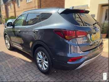 Used Hyundai Santa Fe 2016 for sale - 75831052: Photo