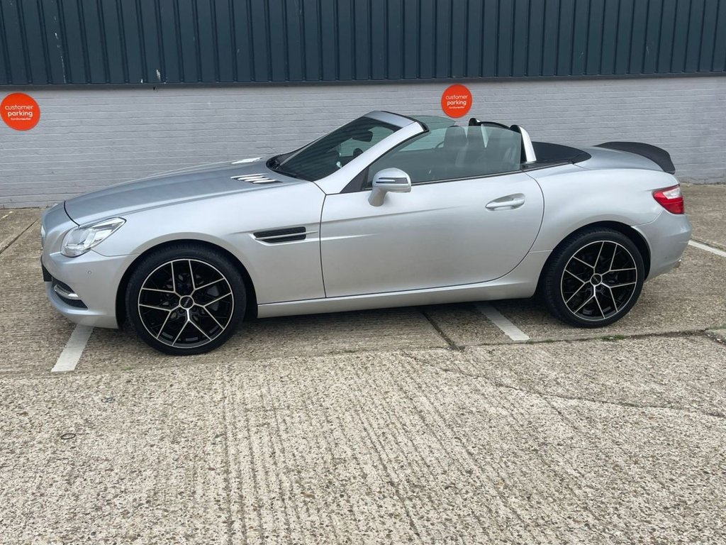 Used Mercedes-Benz SLK 2011 for sale - 76147895: Photo 16