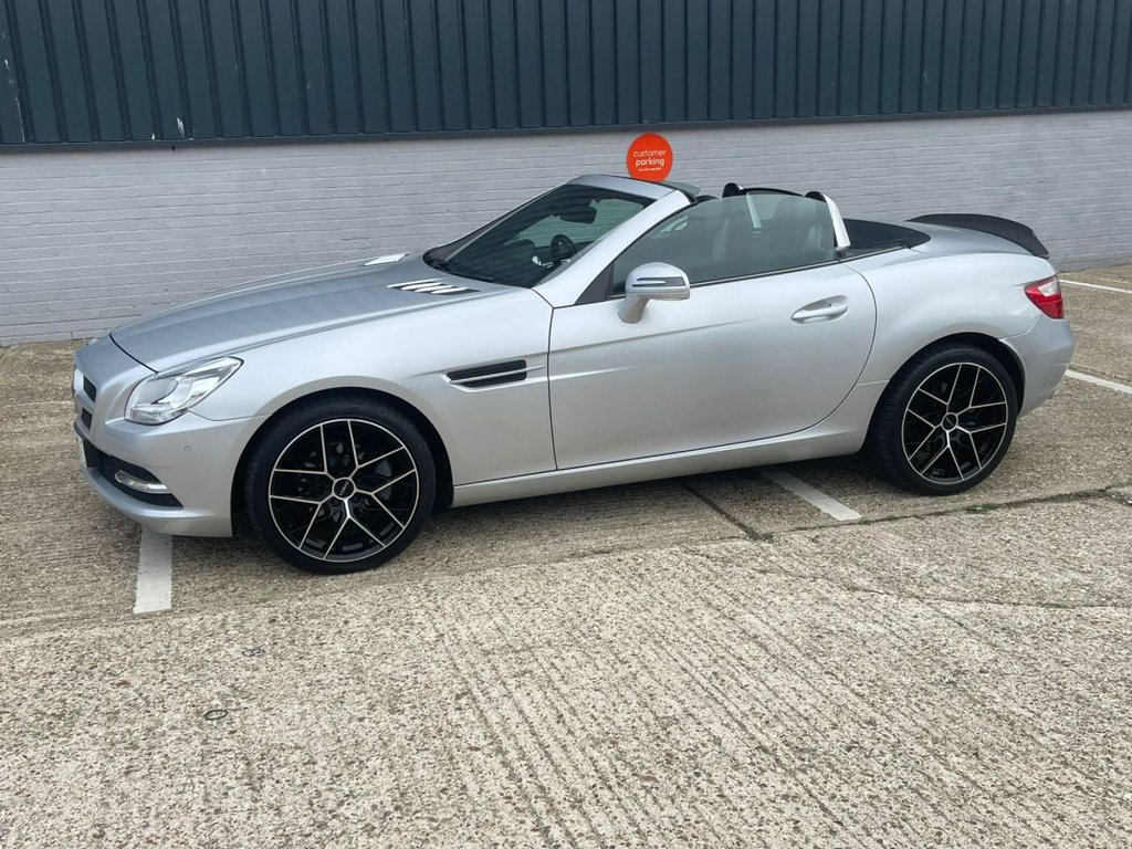 Used Mercedes-Benz SLK 2011 for sale - 76147895: Photo 17