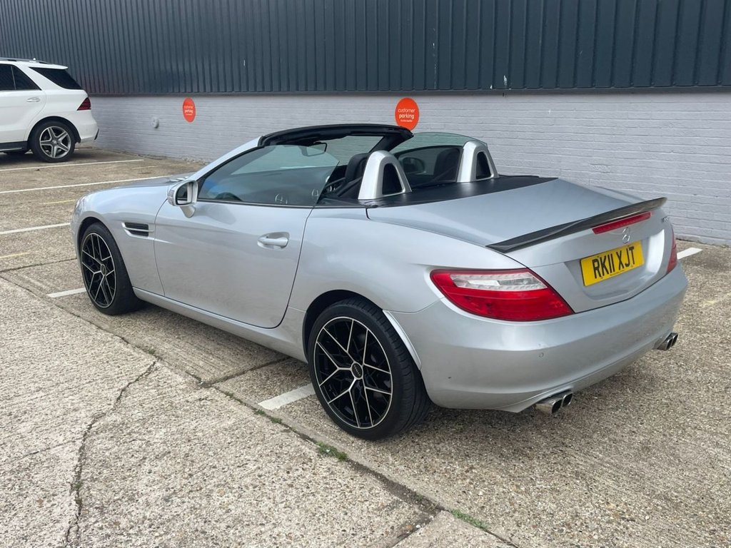 Used Mercedes-Benz SLK 2011 for sale - 76147895: Photo 28