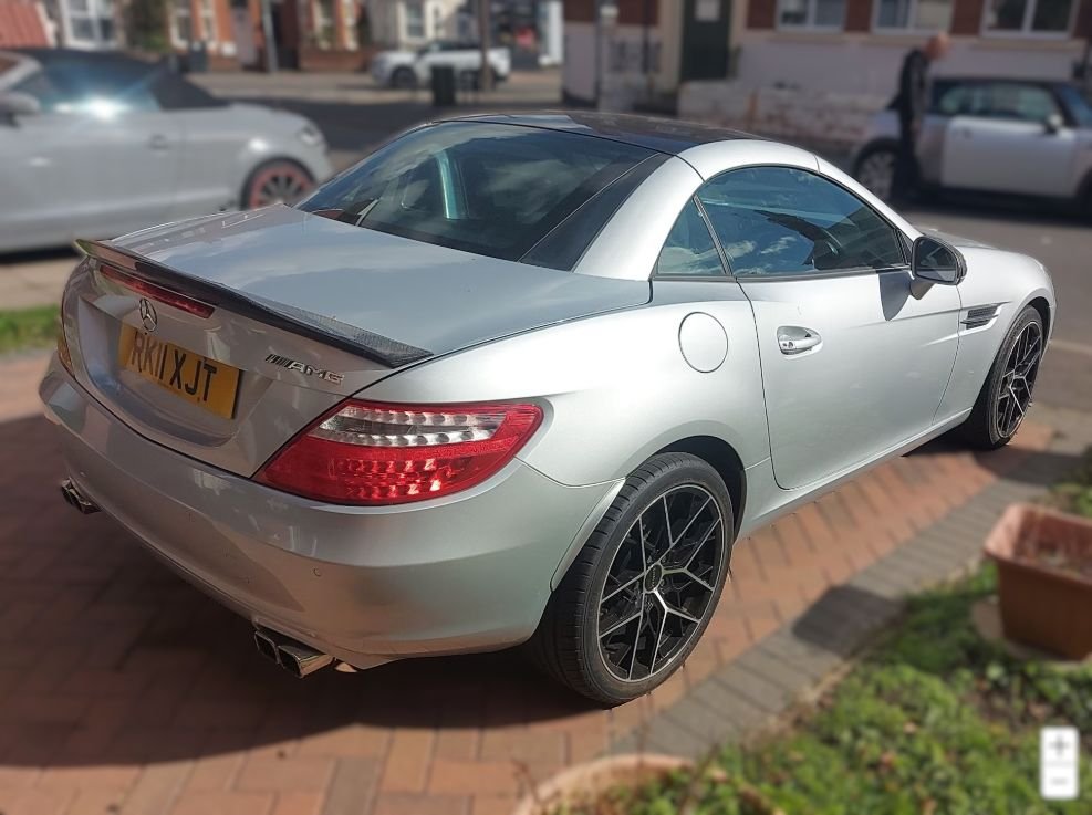 Used Mercedes-Benz SLK 2011 for sale - 76147895: Photo 3