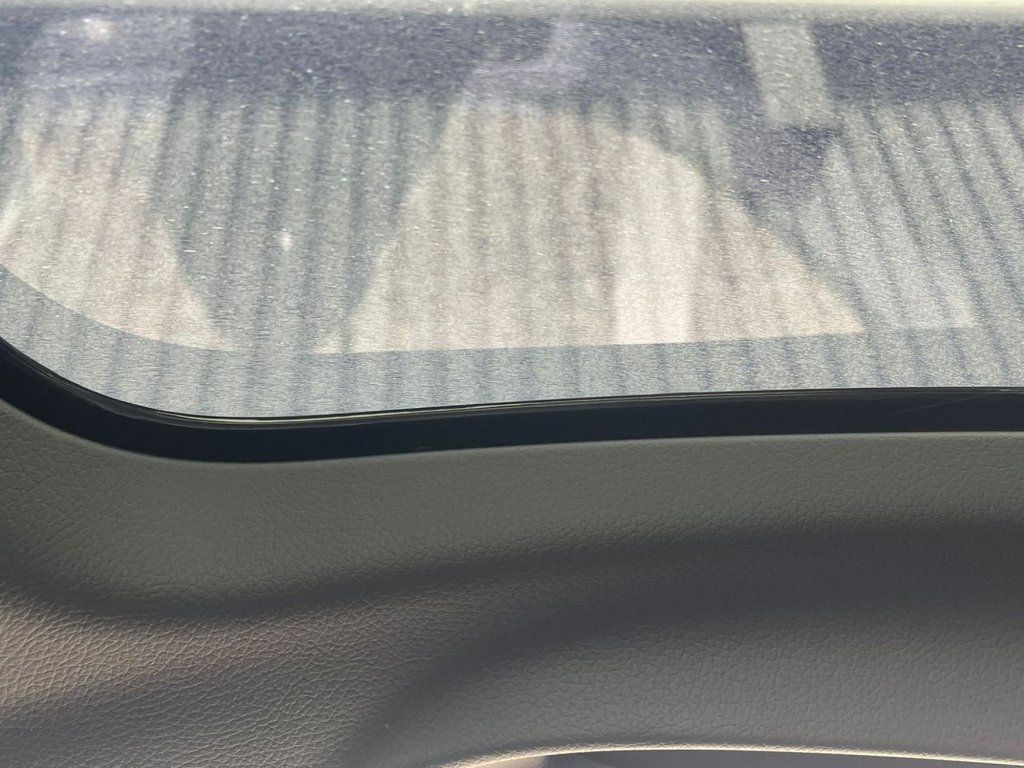 Used Mercedes-Benz SLK 2011 for sale - 76147895: Photo 32