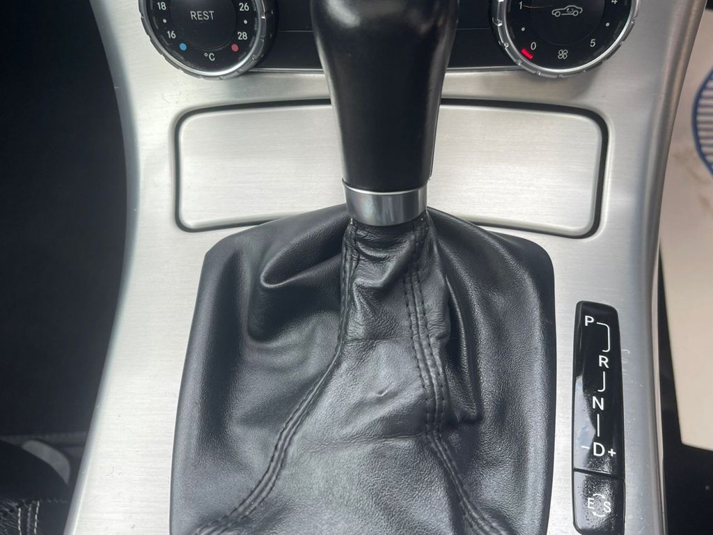 Used Mercedes-Benz SLK 2011 for sale - 76147895: Photo 42