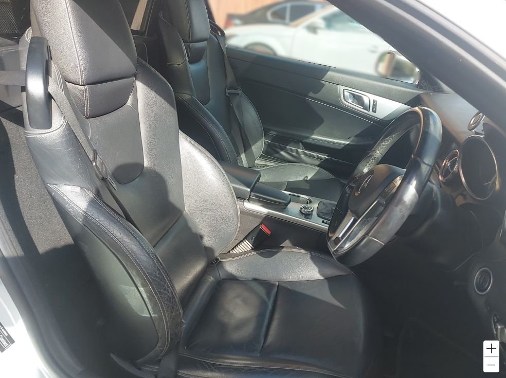 Used Mercedes-Benz SLK 2011 for sale - 76147895: Photo 5