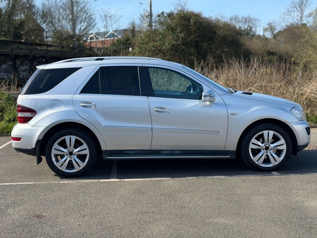 Used Mercedes-Benz M Class 2012 for sale - 77967031: Photo 20