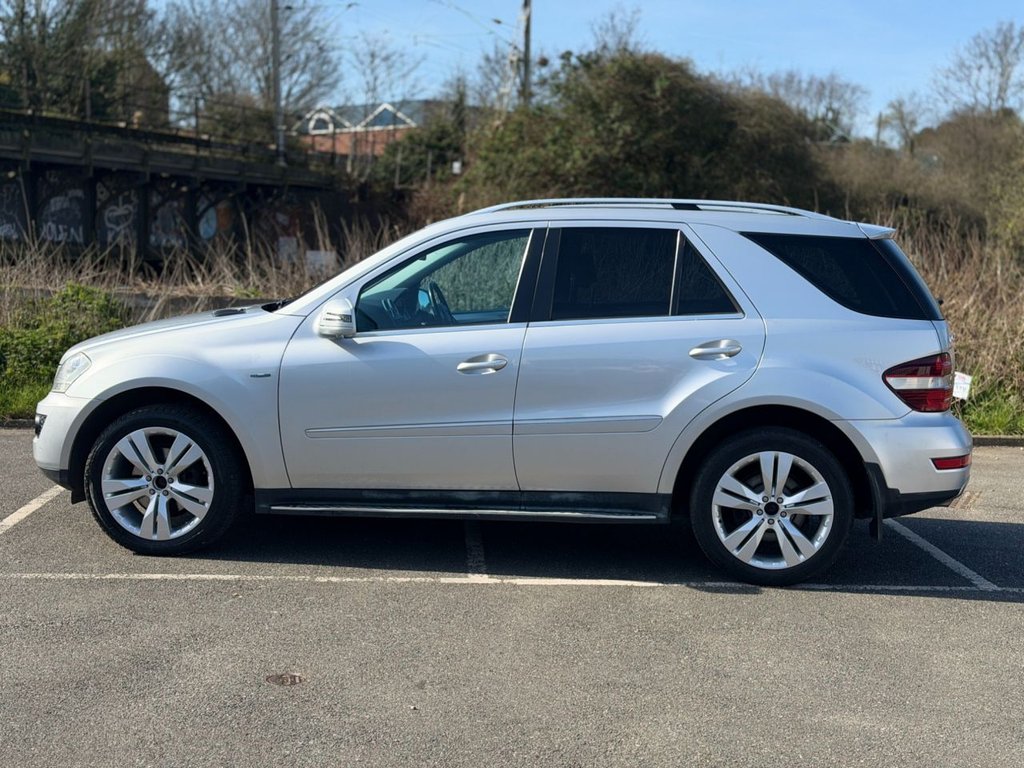 Used Mercedes-Benz M Class 2012 for sale - 77967031: Photo 4