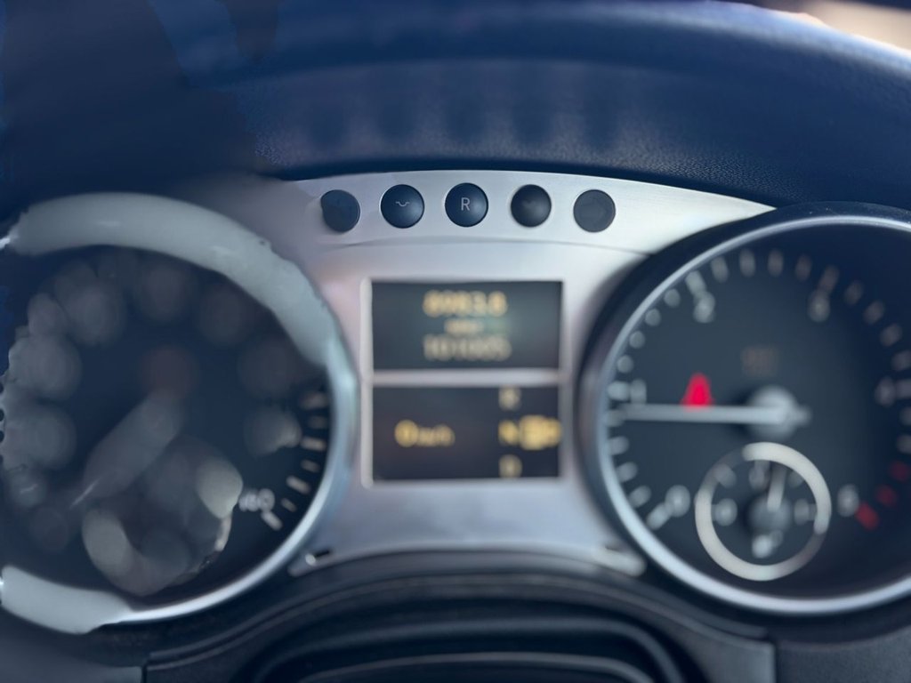 Used Mercedes-Benz M Class 2012 for sale - 77967031: Photo 40