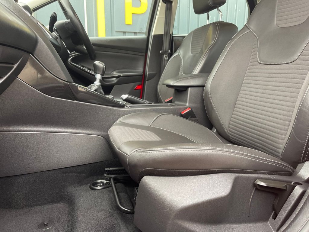 Used Ford Focus 2015 for sale - 76962172: Photo 37