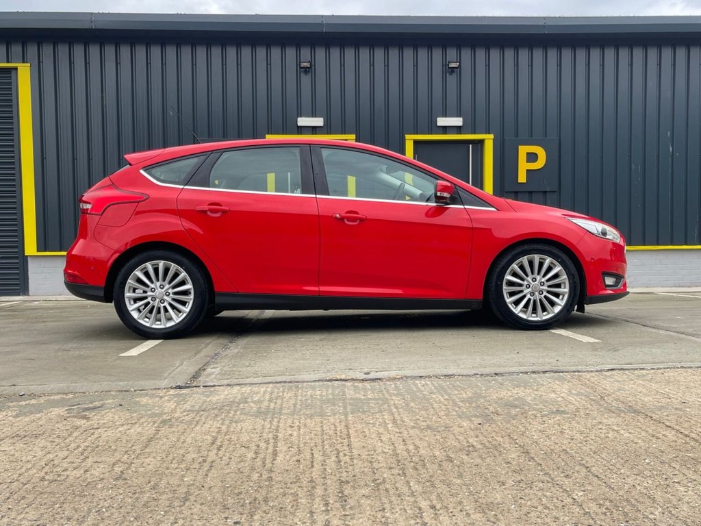 Used Ford Focus 2015 for sale - 76962172: Photo 6