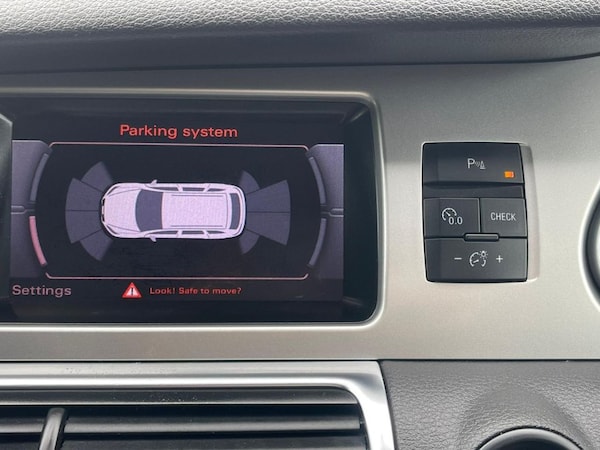 Used Audi Q7 2011 for sale - 73713753: Photo 20