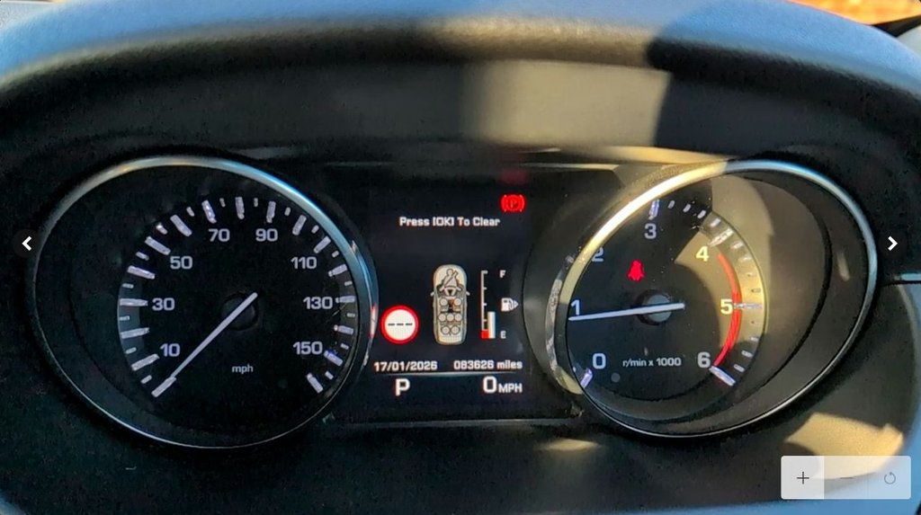 Used Land Rover Discovery Sport 2015 for sale - 77383855: Photo 15