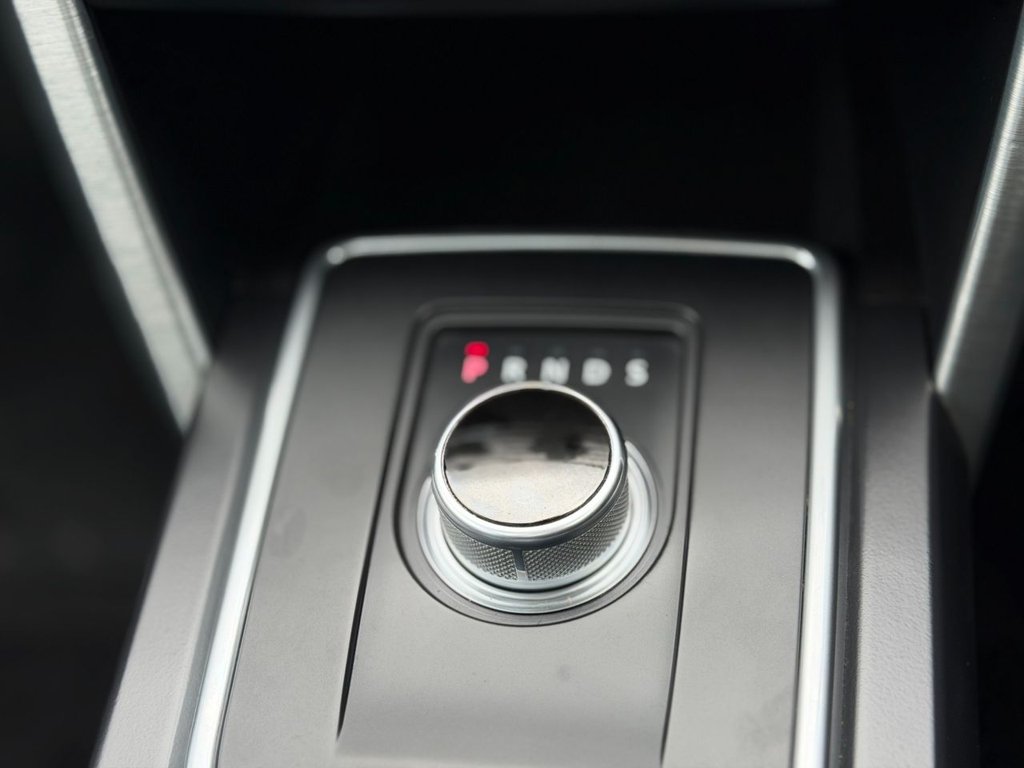 Used Land Rover Discovery Sport 2015 for sale - 77383855: Photo 32