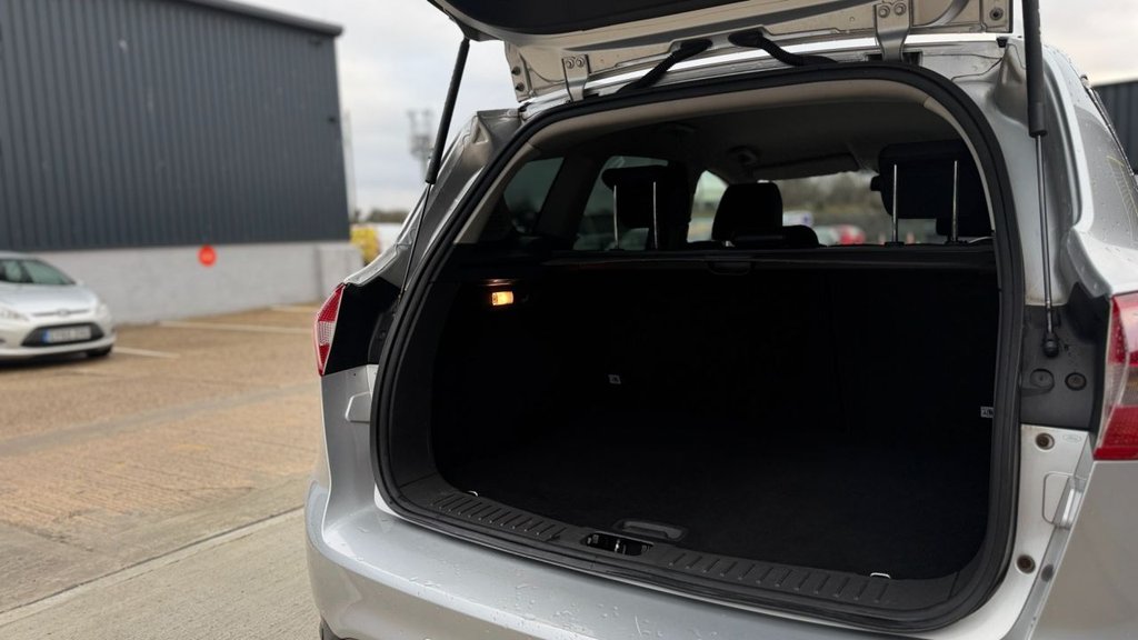 Used Ford Kuga 2010 for sale - 77313394: Photo 24