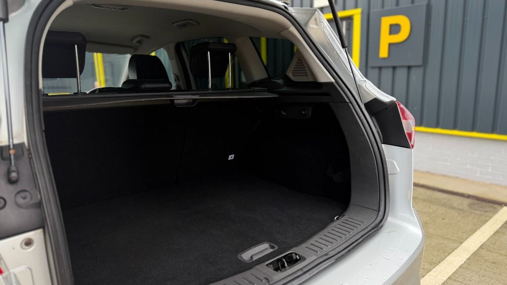 Used Ford Kuga 2010 for sale - 77313394: Photo 25