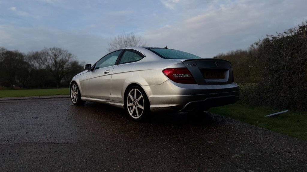 Used Mercedes-Benz C Class 2014 for sale - 77188613: Photo 24