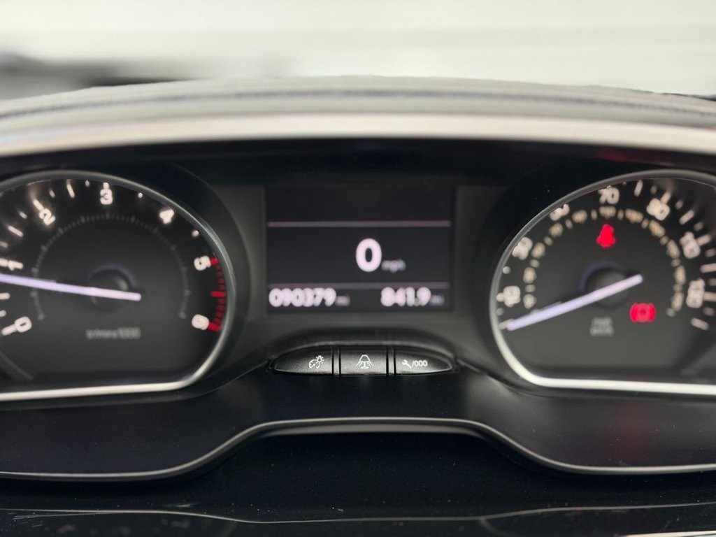 Used Peugeot 208 2012 for sale - 77692658: Photo 11