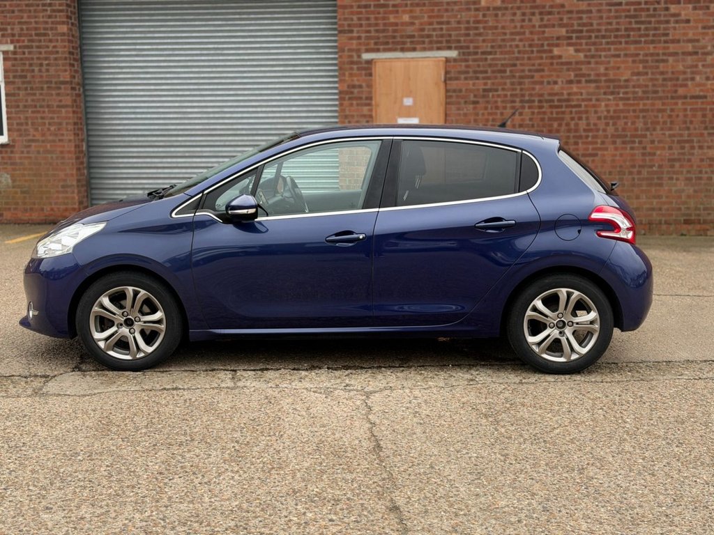 Used Peugeot 208 2012 for sale - 77692658: Photo 20