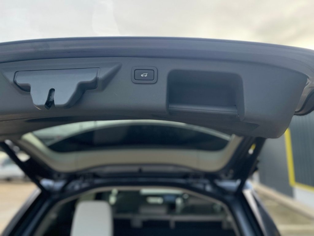 Used Land Rover Discovery Sport 2017 for sale - 76797655: Photo 15