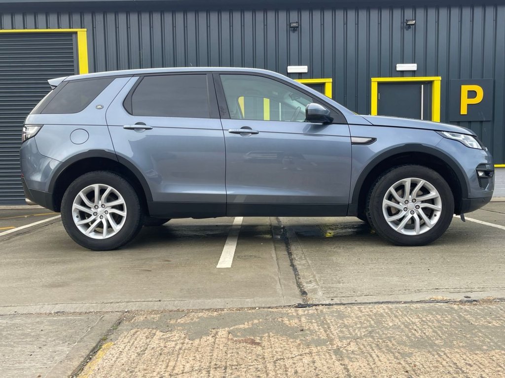 Used Land Rover Discovery Sport 2017 for sale - 76797655: Photo 7