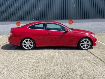 Used Mercedes-Benz C-Class 2012 for sale - 75559963: Photo