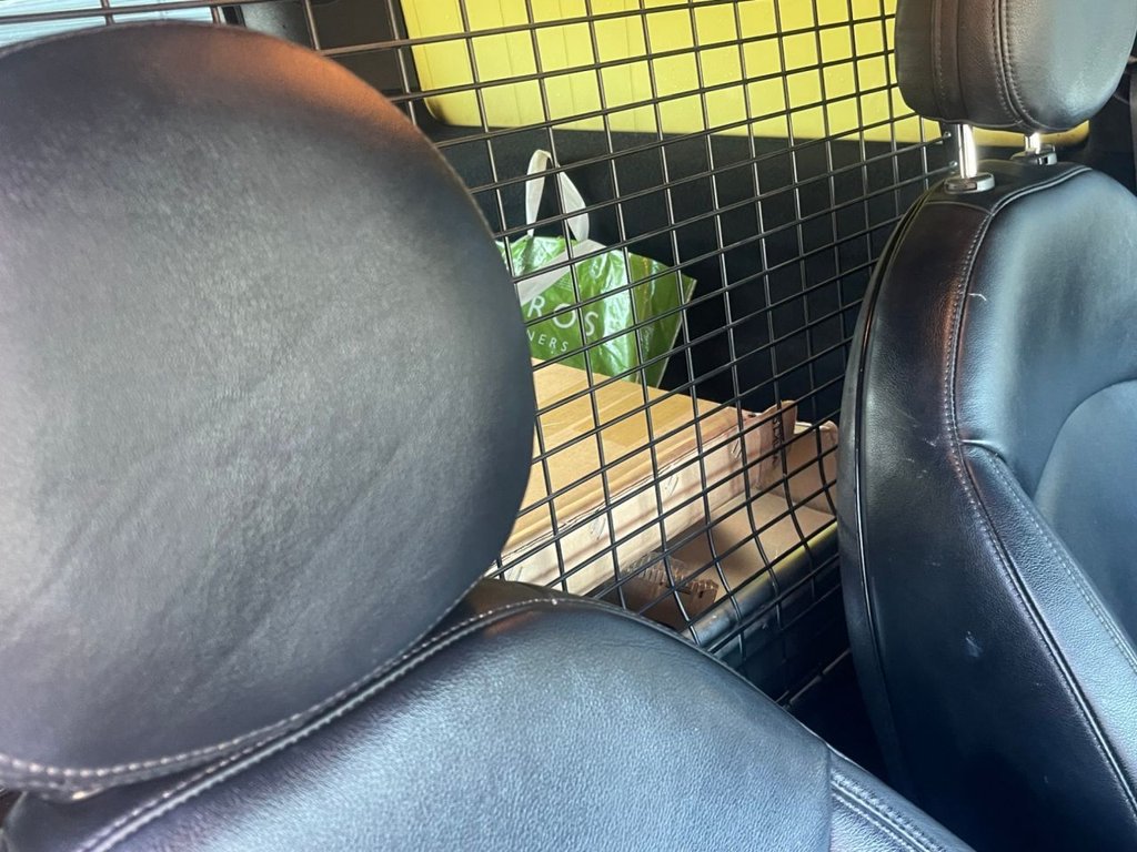 Used MINI Clubvan 2013 for sale - 76797606: Photo 35