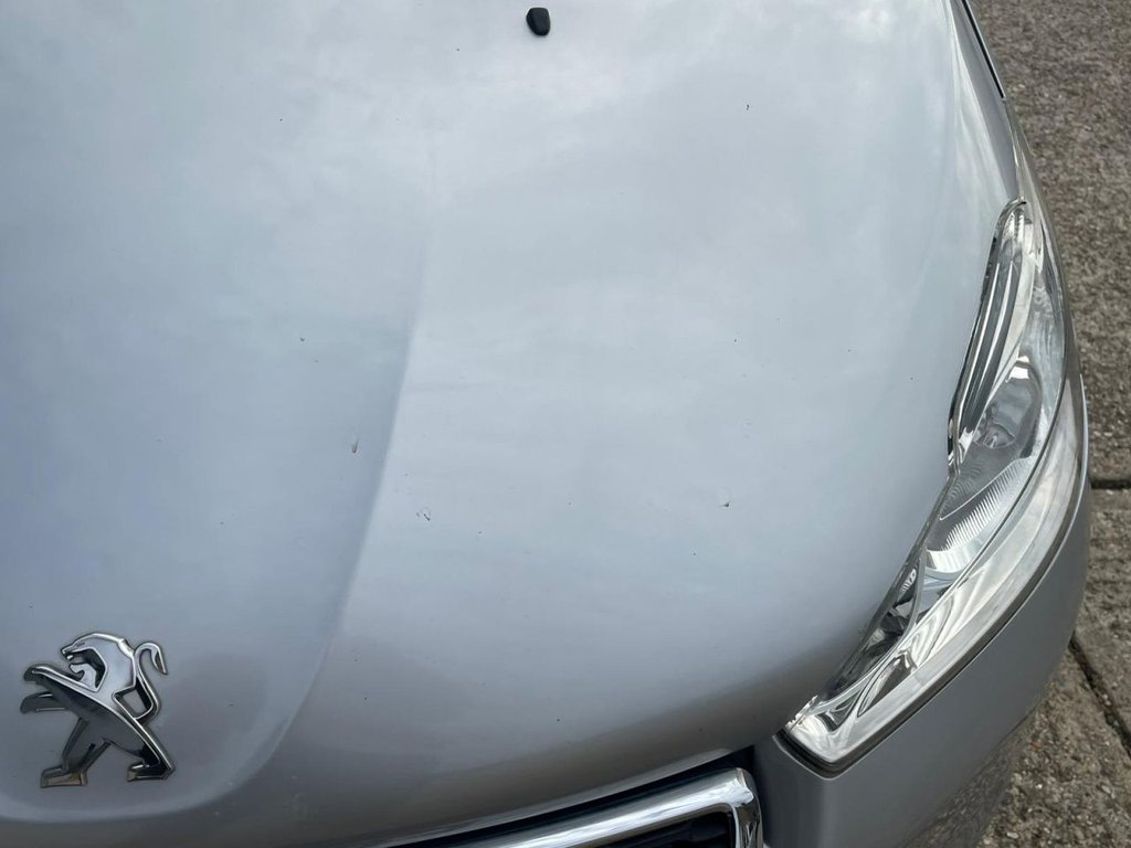 Used Peugeot 208 2015 for sale - 76147302: Photo 13