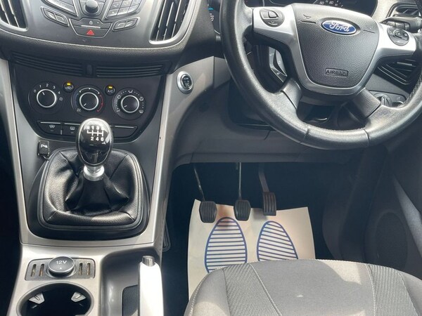 Used Ford Kuga 2015 for sale - 74916872: Photo 40