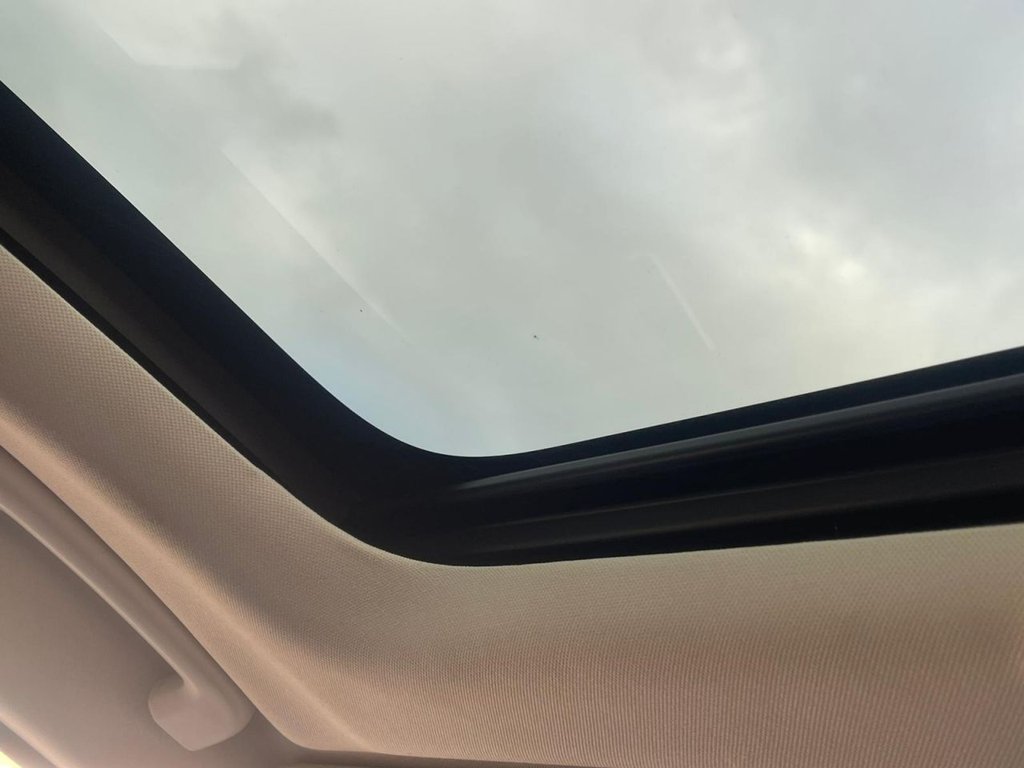 Used Jaguar XF 2016 for sale - 76546824: Photo 11