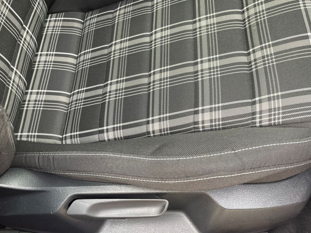 Used Volkswagen Golf 2015 for sale - 76454191: Photo 44