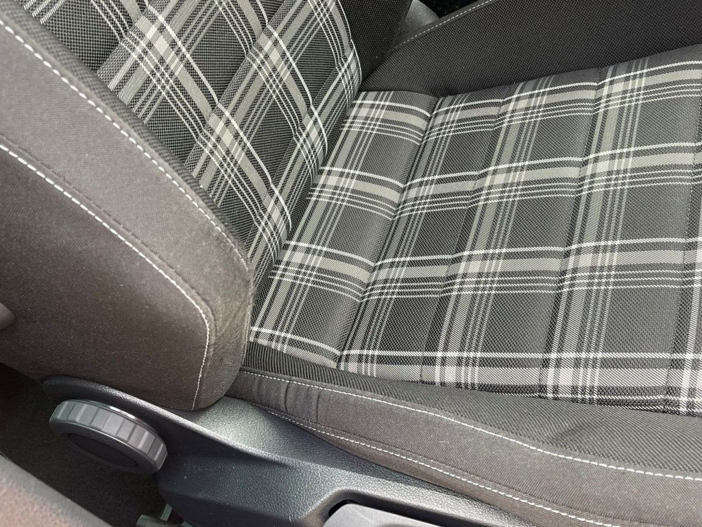 Used Volkswagen Golf 2015 for sale - 76454191: Photo 46