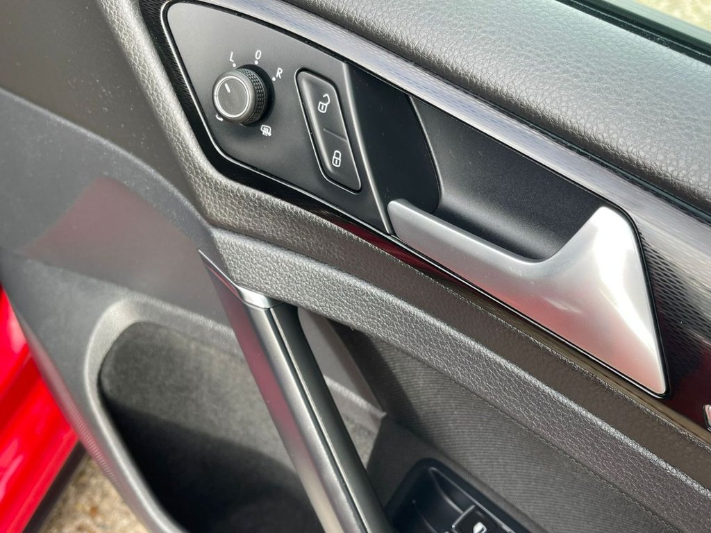 Used Volkswagen Golf 2015 for sale - 76454191: Photo 47