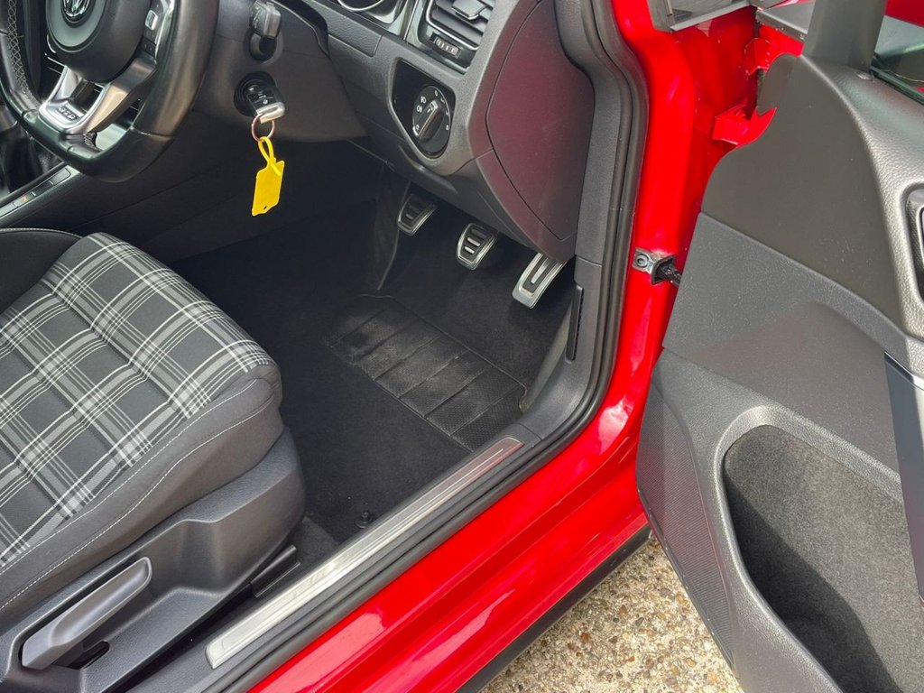 Used Volkswagen Golf 2015 for sale - 76454191: Photo 48