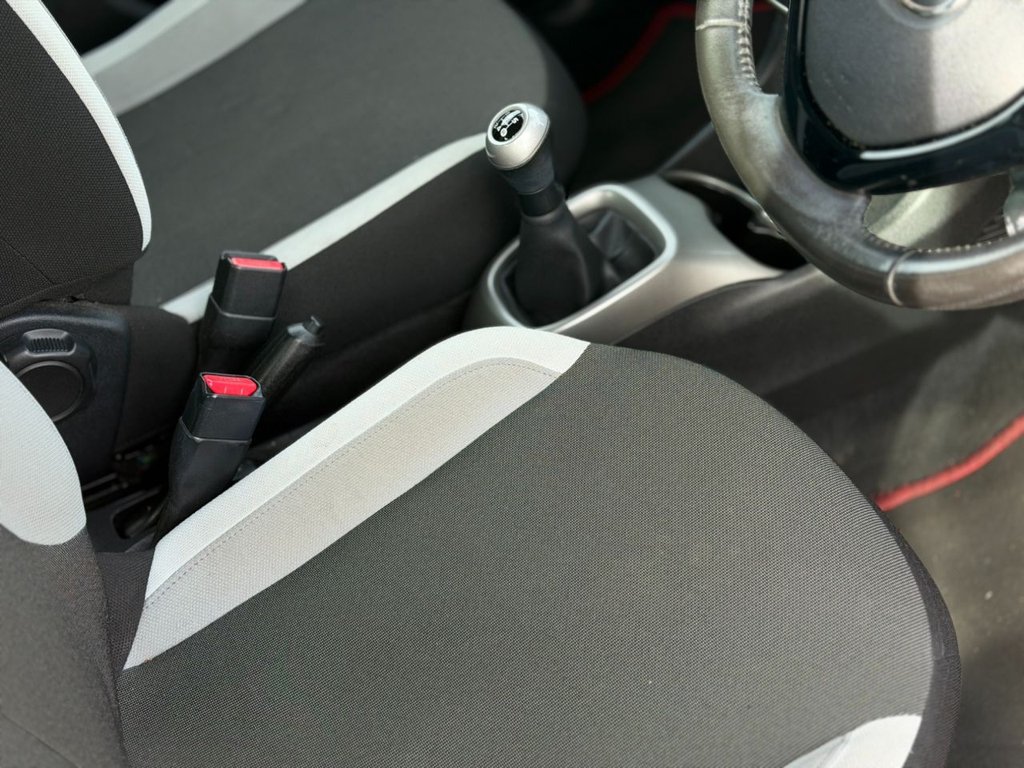 Used Toyota AYGO 2015 for sale - 78200414: Photo 44