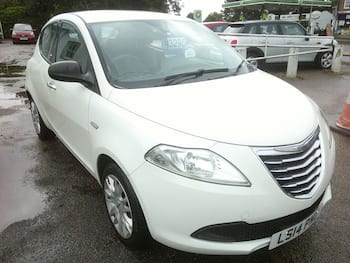 Used Chrysler Ypsilon 2014 for sale - 79668357: Photo