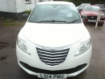 Used Chrysler Ypsilon 2014 for sale - 79668357: Photo