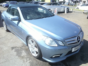 Used Mercedes-Benz E Class 2011 for sale - 79017357: Photo